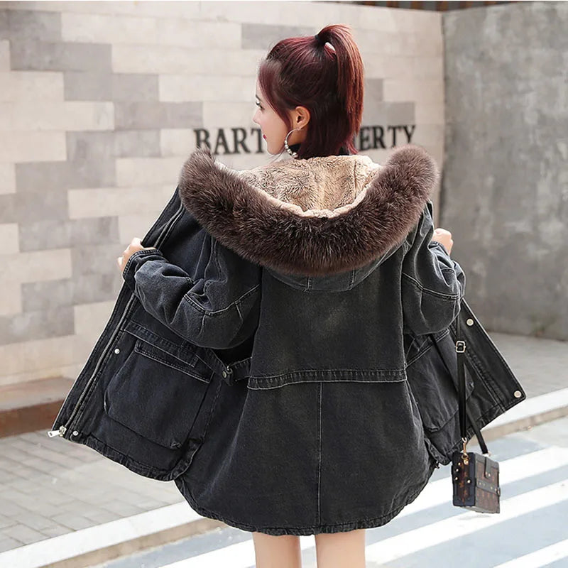 New 2025 Fashion Hooded Big Fur Collar Denim Jacket Women Casual Warm Mid-length Coat Denim Outerwear for Women Denim Street Top