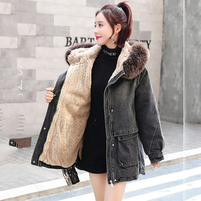 New 2025 Fashion Hooded Big Fur Collar Denim Jacket Women Casual Warm Mid-length Coat Denim Outerwear for Women Denim Street Top